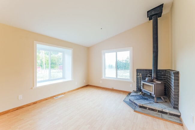 Photo - 105 Hampton Rd