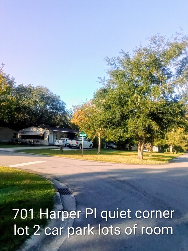Photo - 701 Harper Pl