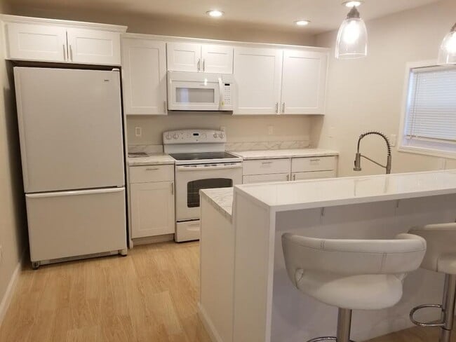Photo - Remodeled 2 Bedroom- Minutes from Las Vegas Strip!!