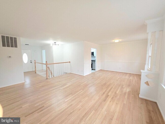 Photo - 12817 Lampton Ln