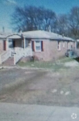 Building Photo - 2104 Catherine Simmons Ave Rental