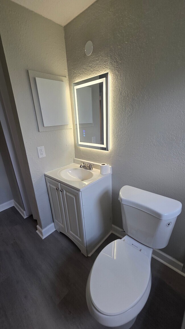 Photo - 101 S Forest St Unit 1