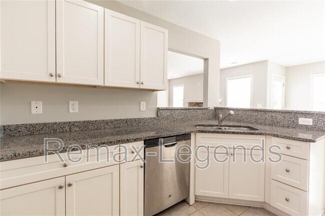 Photo - 82 Gray Field Ct