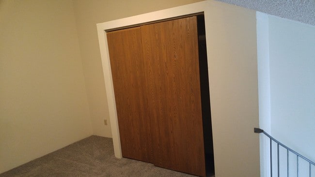 Photo - 108 W Charles St Unit 109