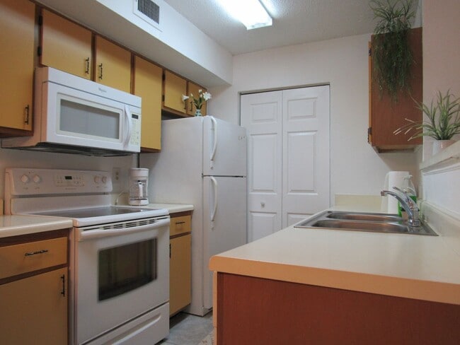 Photo - Venetian Palms 12640-1911 Unit 12640-1911 Venetian Palms