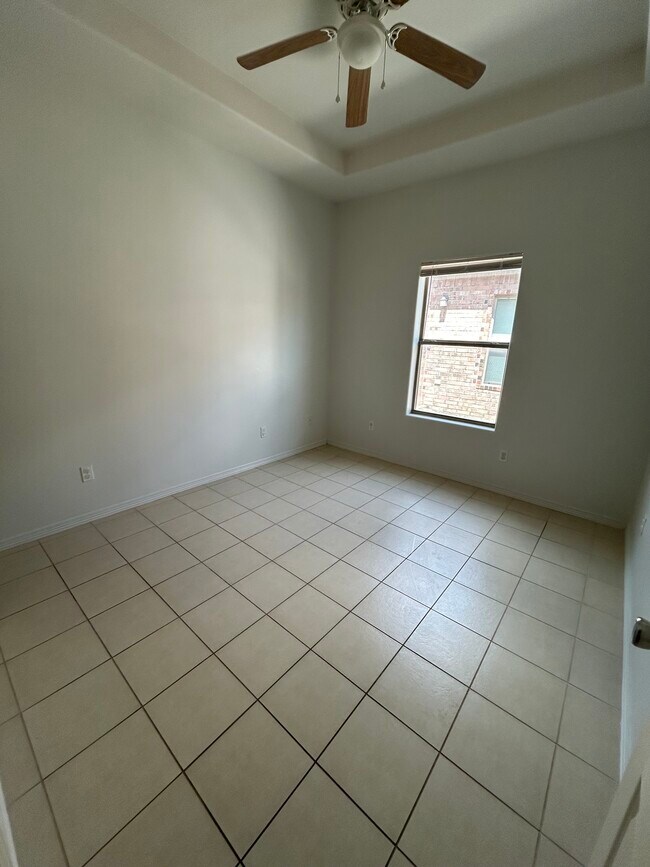 Photo - 3001 Diamondhead Ave Unidad 4