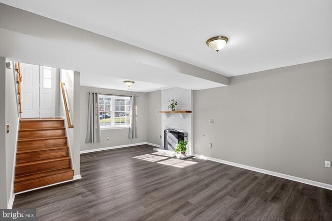 Photo - 5828 Ruxton Dr