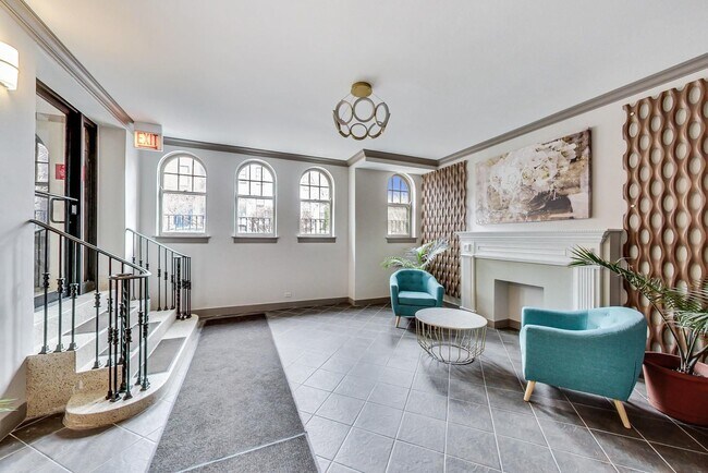 Photo - 1824 N Lincoln Park W Unit 210