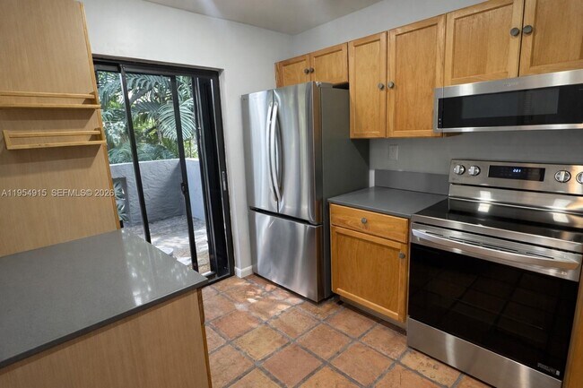 Photo - 980 NW N River Dr Unidad 39