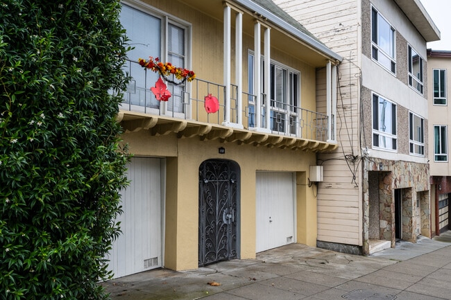 1737 9th Ave Unidad E