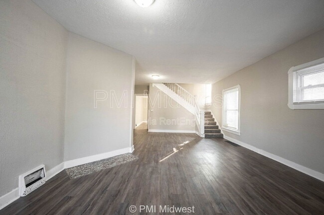 Photo - 101 N State Ave