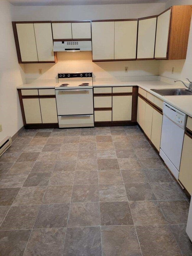 Photo - 159 Brainard Rd