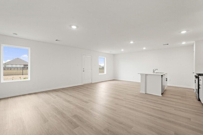 Photo - 3072 Nori Shores Dr