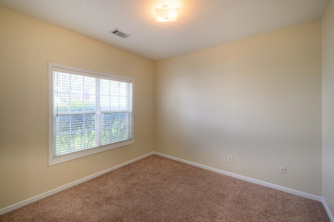 Photo - 3Bd/2.5Ba Home in South Fulton with Easy Access to Airport!