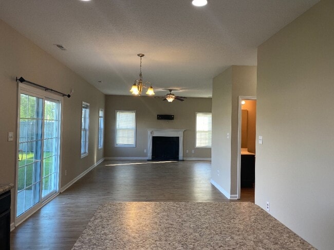 Photo - 131 Cavalier Dr