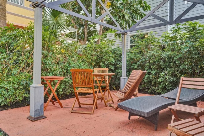 Photo - 101 Lucerne Ave Unidad SI FL2-ID1504075P