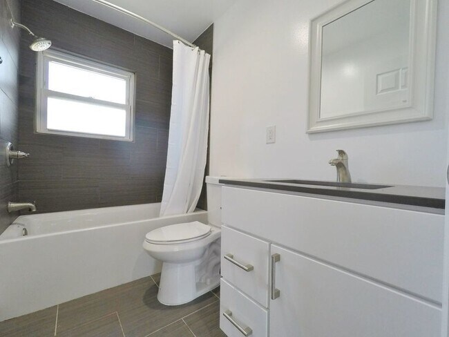 Photo - 5927 Idaho St Unit 03