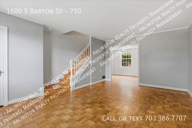 Photo - 1600 S Barton St