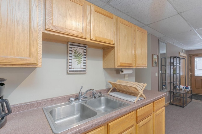 Photo - 8051 Hemlock Ln