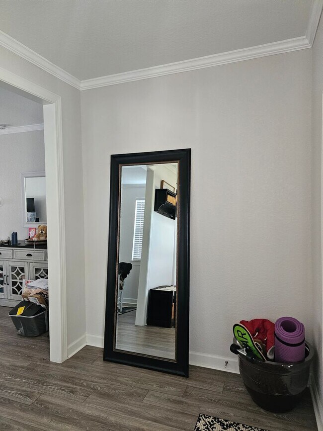 Photo - 1949 Bexley Ln