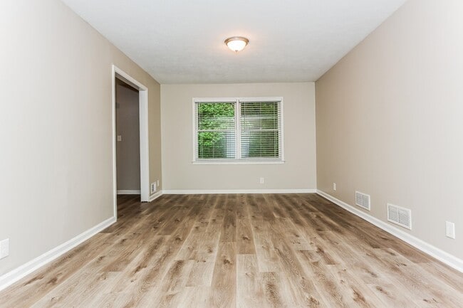 Photo - 3723 Eagle Woods Cir