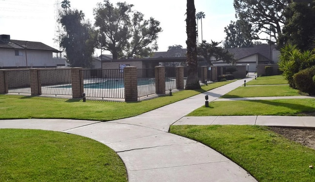 3333 El Encanto Ct