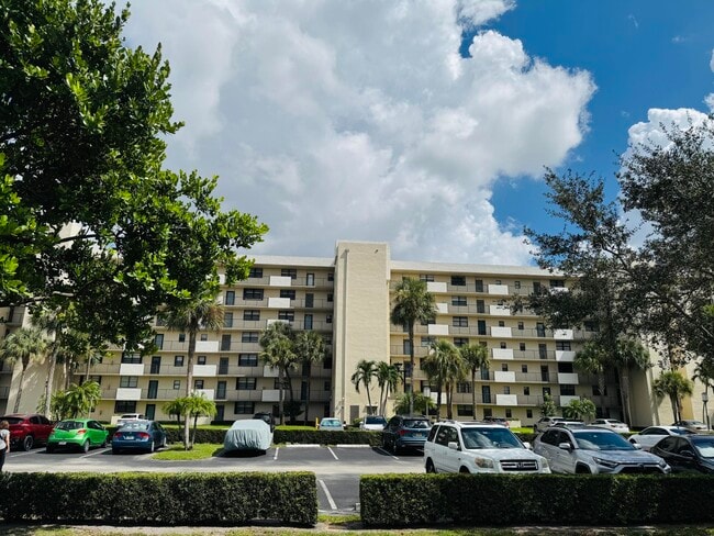 Photo - 2430 Deer Creek Country Club Blvd Unidad 407-2