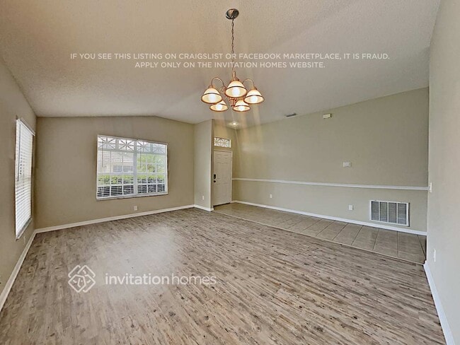 Photo - 3135 Beaver Pond Trail