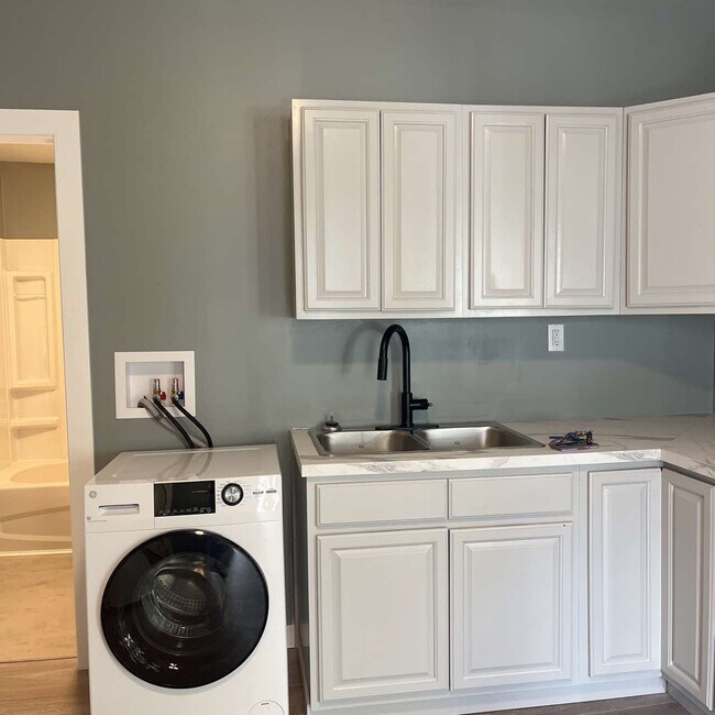 Photo - 55-55 Albert St Unité 3