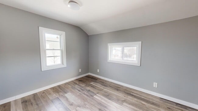 Photo - Spacious 3 Bed / 1 Bath Home in Sault Ste....