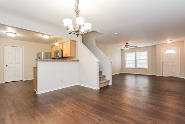 Photo - 1351 Brooks Dr