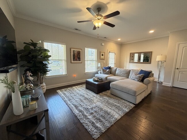 Photo - 1630 Shadow Green Dr