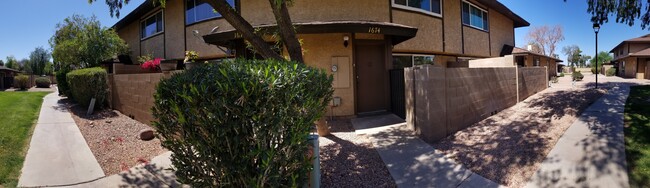 Front Door and sidewalk - 1674 W Village Way Casa Adosada