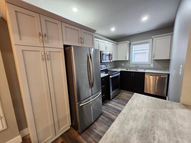 Photo - 8 Mitchell St Unit 2