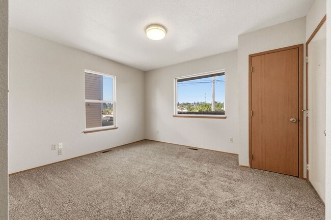 Photo - MOVE IN READY NOW! Desirable down town location. 2 bed, 1 bath. Includes water, sewer and garbage.