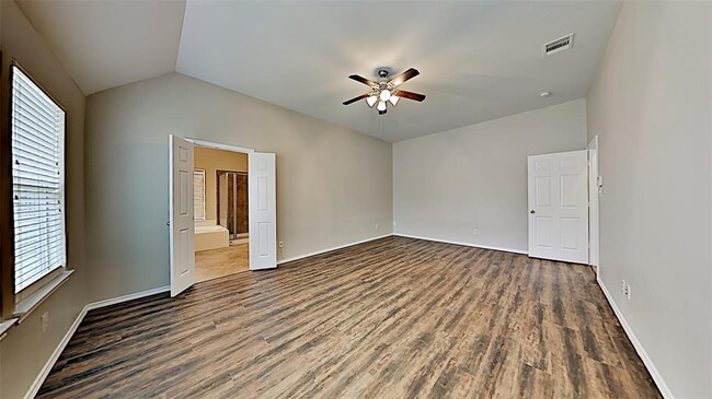 Photo - 5623 Wagon Wheel Ln