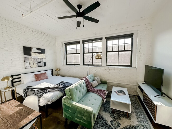 Photo - 701 E 2nd St N Unidad ID1075282P