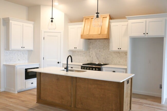 Photo - Brand New Home in Shawnee!