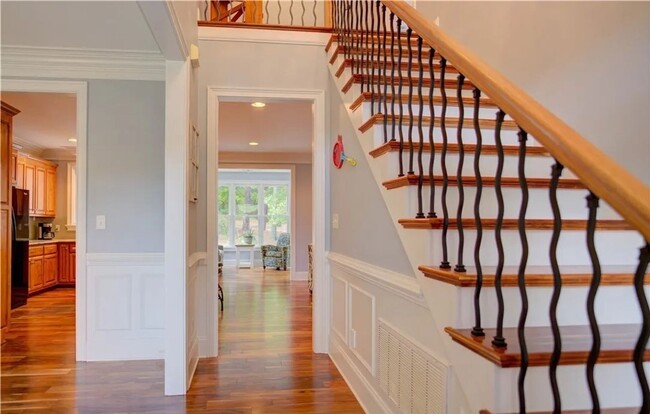 Photo - 4 bedroom/ 3.5 bathroom- Stonehouse