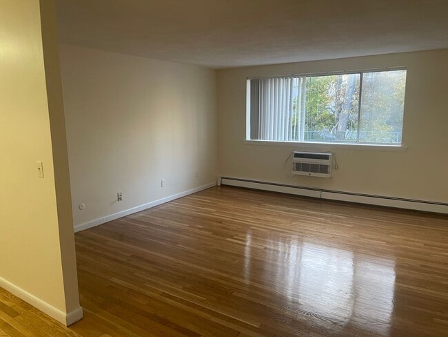 Photo - 9/1 Packards Corner near BU  Modern 2 bed Heat hw Included Garage Available
