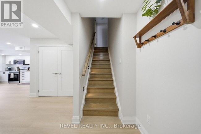 Photo - 69 Pine Gate Pl