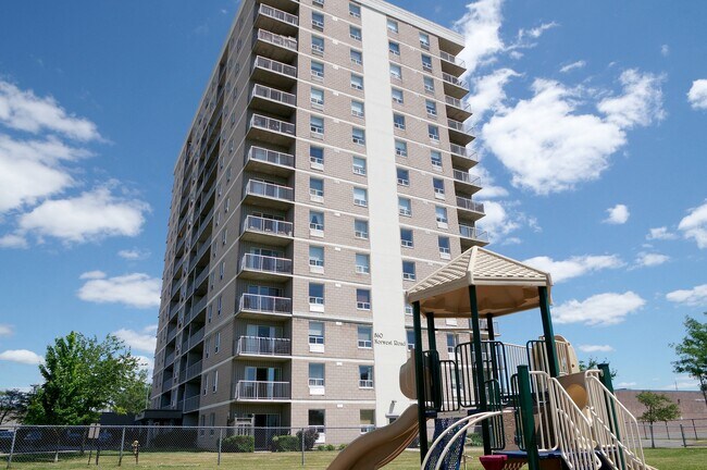 Photo - L'Hermitage East