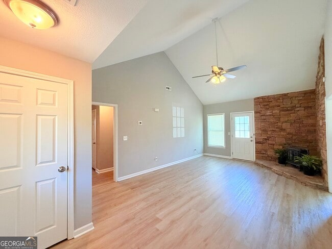 Photo - 542 Bar J Rd