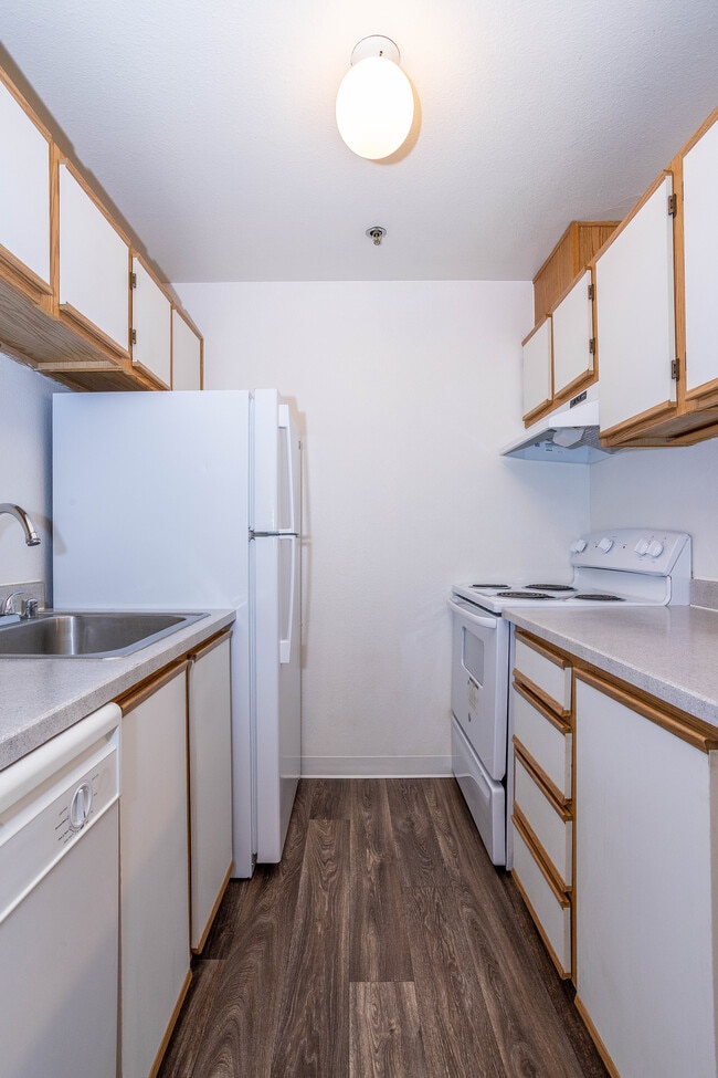 Photo - One and Two Bedroom Apartment Homes in Fed...
