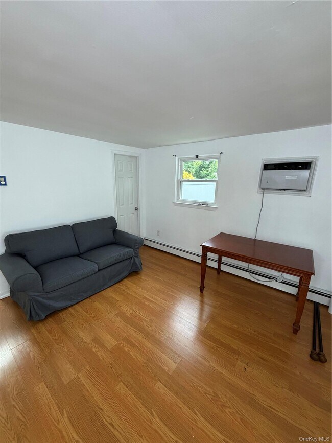 Photo - 1390 America Ave