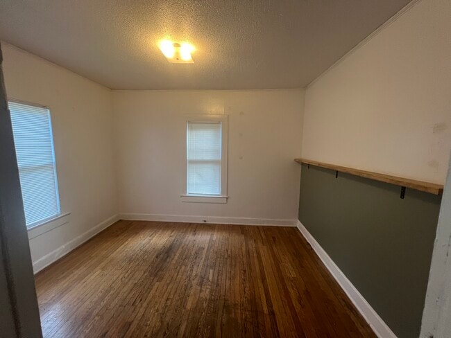 Photo - 2617 Forestdale Ave