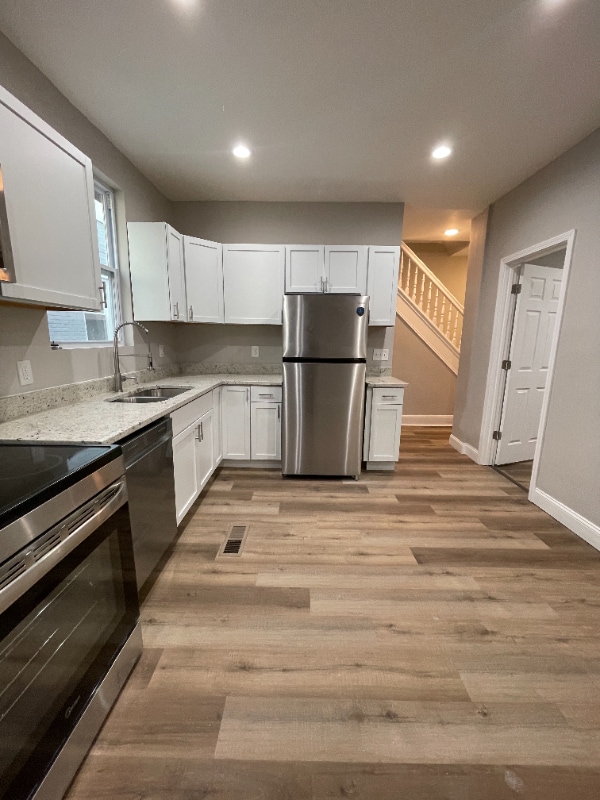 Photo - 928 Fairbanks Ave