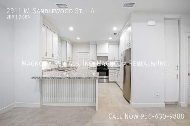 Photo - 2911 W Sandlewood St Unit 4