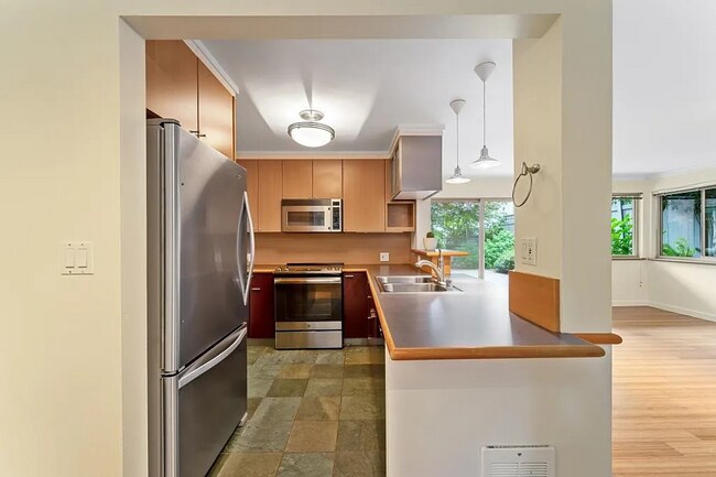 Photo - 2Bd/1Ba Seattle Condo Unit 101