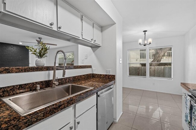 Photo - 4413 Whispering Valley Dr